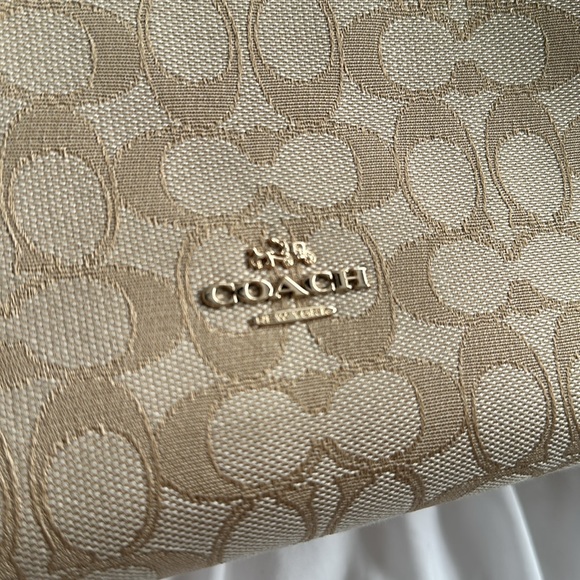 Signature fabric Coach Purse Edie - Picture 3 of 8